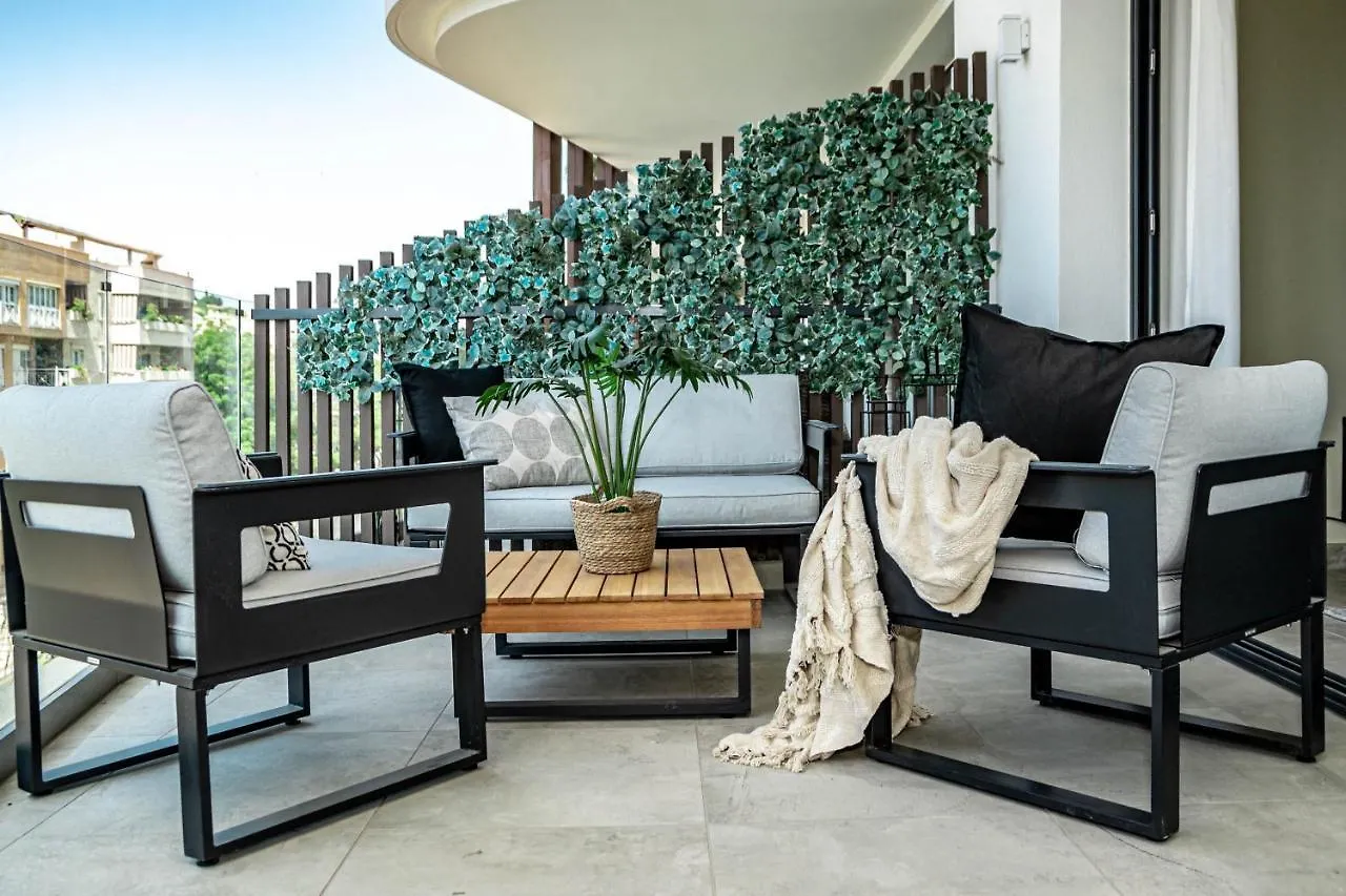 Inf33K- Stunning City Apartment Close To Beaches Εστεπόνα