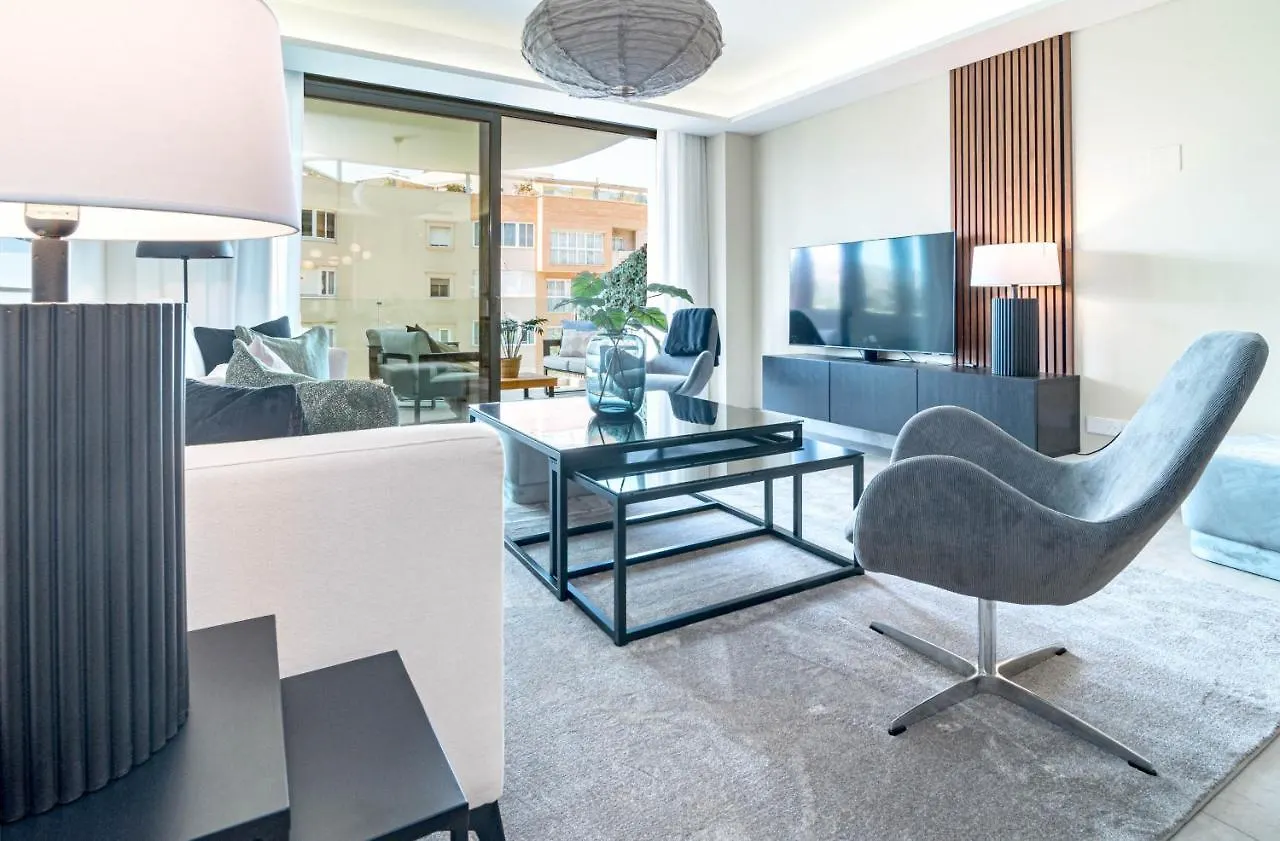Inf33K- Stunning City Apartment Close To Beaches Εστεπόνα 0*,  Ισπανία