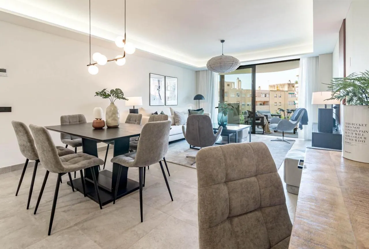 Inf33K- Stunning City Apartment Close To Beaches Εστεπόνα