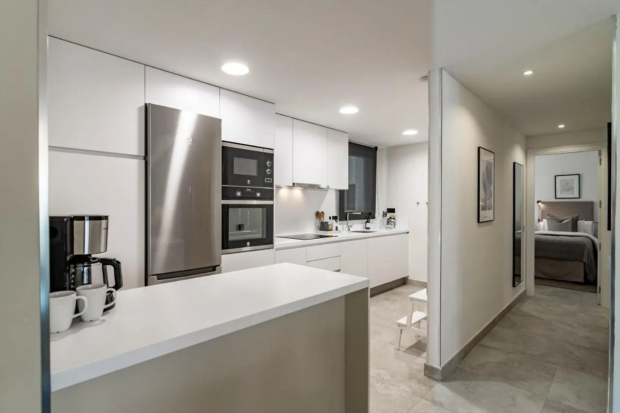 Inf33K- Stunning City Apartment Close To Beaches Εστεπόνα